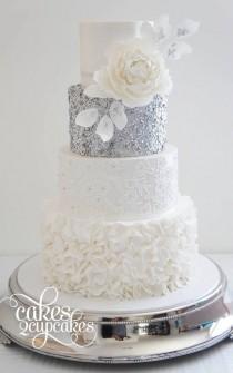 wedding photo - Wedding Trends : Sequin Cakes