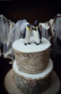 wedding photo - Penguin-wedding-cake