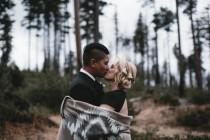 wedding photo - This Black And White Log Cabin Wedding Is Pure Cozy Chic