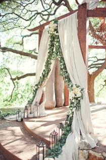 wedding photo - Pretty Altar Alternatives For Beach Weddings
