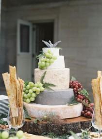 wedding photo - Rustic Wedding Cakes Tend: Cheese Wedding Cakes