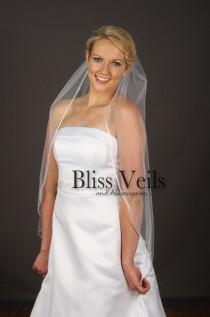 wedding photo - Wedding Veil Fingertip,   Bridal Veil Ivory,  1 Tier Veil