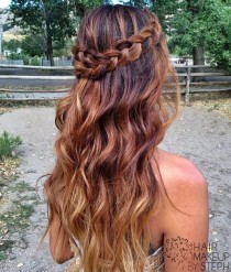 wedding photo -  25 Cute Boho Hairstyles You Also Can Try