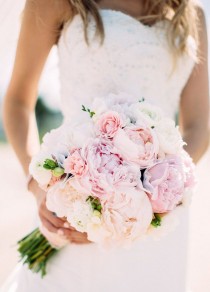 wedding photo - 15 Pretty Peony Bouquets