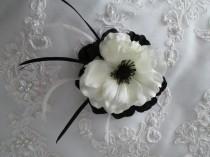 wedding photo - Black And Cream White Silk Anemone Feather Hair Clip