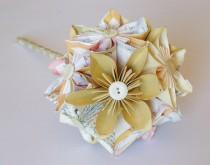 wedding photo - Paper Flower Bouquet / Paper Wedding Bouquet / Bridal Bouquet / Handmade Flowers / Paper Bridal Bouquet / Kusudama Bouquet / Paper Bouquet /