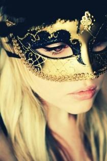 wedding photo - Masquerade 