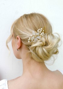 wedding photo -  Floral Wedding Hair Comb,gold leaf hair comb,Bridal Headpiece , pearl hair comb, Wedding Hair Accessories