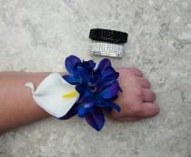 wedding photo -  Real Touch White Calla Lily, Mini BLUE Bom Galaxy Dendrobium Orchids Rhinestone Wrist Corsages (Wedding / Prom)