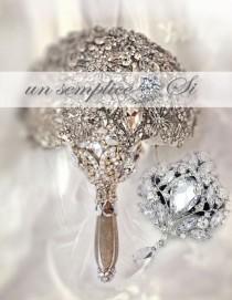 wedding photo - Brooch for Bouquet ,Customized Colors, Pendant Brooch