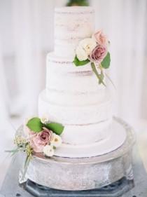 wedding photo - Styling Wedding Cake
