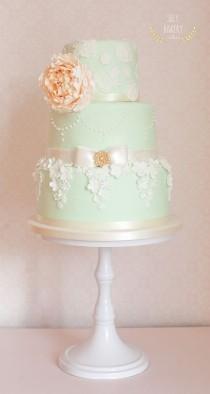 wedding photo - wedding cake
