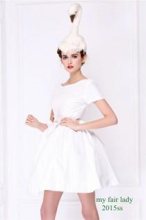 wedding photo - Simple White Bridesmaid Dress with Bow Short Sleeve Minimalist White Dress 1950s Little White Wedding Dress Audrey Hepburn Retro White Dress