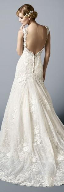 wedding photo - LOW BACK LACE MERMAID WEDDING GOWN WITH CAP SLEEVES 