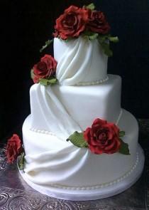 wedding photo - Cake Wrecks - Home - Sunday Sweets: Simply Stunning