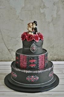 wedding photo - Gothic Wedding Cake