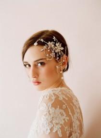 wedding photo - 12 Bridal Headpieces