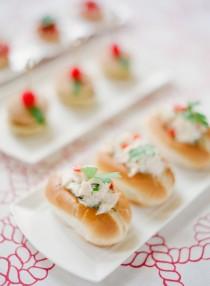 wedding photo - 20 Cocktail Hour Appetizers Your Guests Will Devour