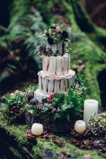wedding photo - Romantic Enchanted Forest Wedding Cake