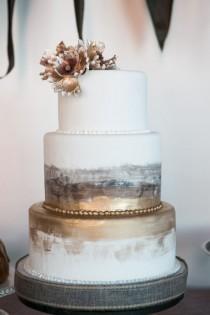 wedding photo - Romantic Industrial Wedding Cake