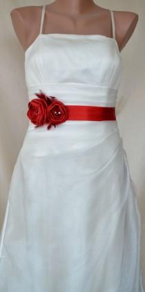 wedding photo - Express shipping Handcraft Hot Red Two Flowers With Feathers Wedding Bridal Sash Belt