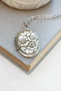 wedding photo - Silver Locket Necklace Antique Silver Floral Pendant Vintage Style Photo Locket Keepsake Gift For Her Jewellery Dogwood Flowers Long Chain