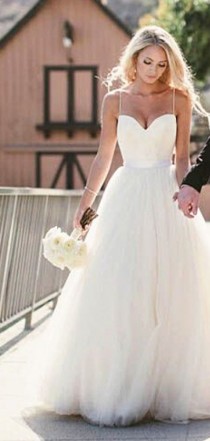wedding photo - Simple Spaghetti Straps Layers Tulle Ball Gown Wedding Dress