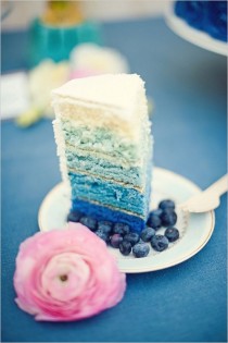 wedding photo - Vintage Blueberry Cake