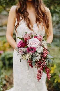 wedding photo - A BIG Floral Trend: Cascading Bouquets