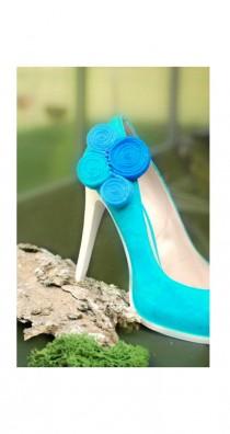 wedding photo - 2 Electric Neon Blues Shoe Clips. Handmade Swirls, Spring Pantone Fashion, Bridal Bride Bridesmaid Gift, Whimsical Playful Fun Felt Heel Art