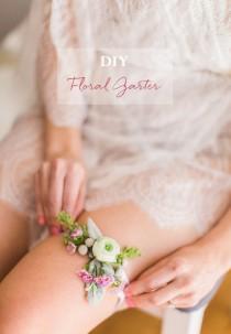 wedding photo - DIY Floral Garter
