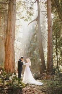 wedding photo - 28 Fairytale Wedding Photos That Capture The Magic Of Love