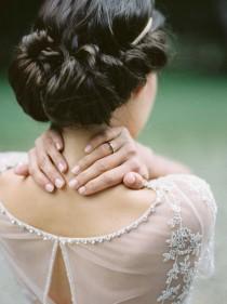 wedding photo - Two Lovely Berries: A Gorgeous Bridal Shoot Inspired By Shakespeare!