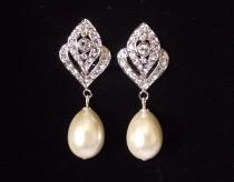 wedding photo -  Clip on bridal earrings, pearl drop wedding earrings