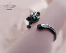 wedding photo - Smaragdus cat - ring made of black silver , natural emerald, handmade ring, Kitty ring, cat ring, black cat