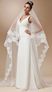 wedding photo - Long Lace Wedding Veil