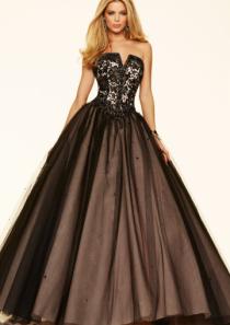wedding photo -  Strapless Black Appliques Floor Length Sleeveless Lace Up Tulle Beading Ball Gown