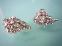 wedding photo -  Vintage Rhinestone Earrings, CLIP ON Earrings , 1980s Jewelry, Vintage Accessories, Silver, Chunky Clips Ons, Crystal Bridal, Diamante