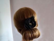 wedding photo - Woman's Hair clip/ Wedding accessory /Wedding hair accessory /bridal hair accessories /black accessory /small fascinator