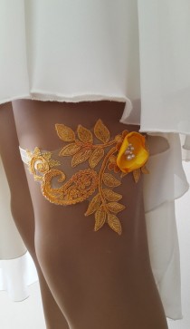 wedding photo -  garter, toss garters, orange, lace, wedding garters, bridal accessores, garter suspander, free shipping!