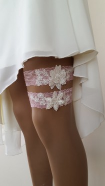 wedding photo -  garter, toss garters,pink, lace, wedding garters, bridal accessores, garter suspander, free shipping!