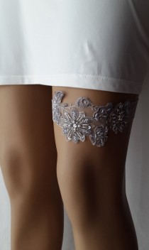 wedding photo -  garter, toss garters, gray, lace, wedding garters, bridal accessores, garter suspander, free shipping!