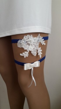 wedding photo -  garter, toss garters,blue, ivory, lace, wedding garters, bridal accessores, garter suspander, free shipping!