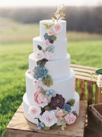 wedding photo - Simple Wedding Cakes Made To Inspire