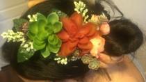 wedding photo - Green Succulent Flower Headpiece/crown, Bridal flower wreath