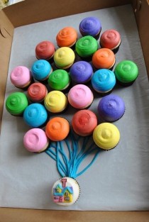 wedding photo - Balloon Cupcakes