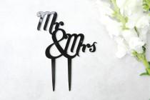 wedding photo - Mr and Mrs Cake Topper Traditional 