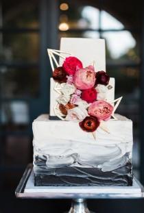 wedding photo - Sugar Bee Sweets Bakery