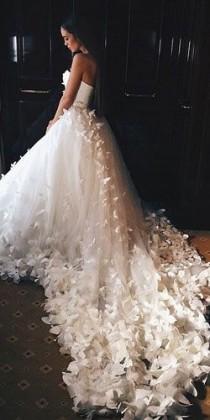 wedding photo - Beautiful Bridal Dreess