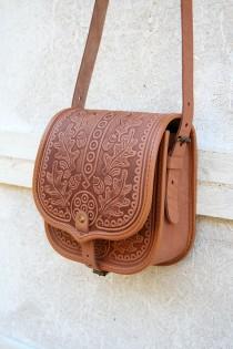wedding photo - tooled light brown leather bag - shoulder bag - crossbody bag - handbag - ethnic bag - messenger bag - for women - capacious - New